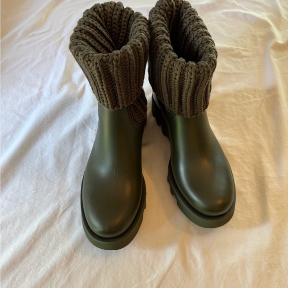 Moncler Olive Rubber Boots with Knit Cuff - Picture 2 of 5